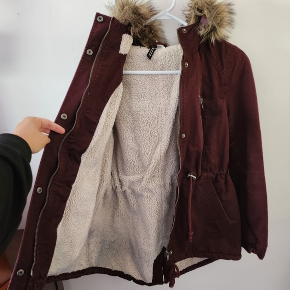 H&M Padded Parka Coat with Faux Fur lined Hood and Sherpa Lining - EUC - Picture 4 of 11